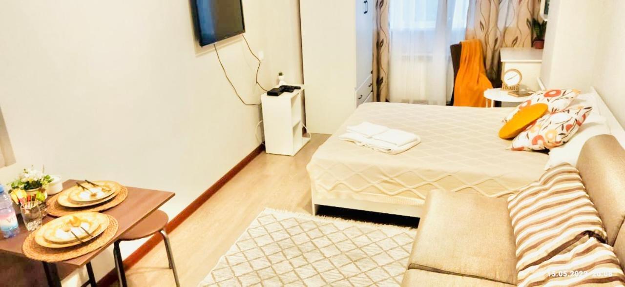 Like Home Apartments Timiryazev Street Ałma Ata Zewnętrze zdjęcie