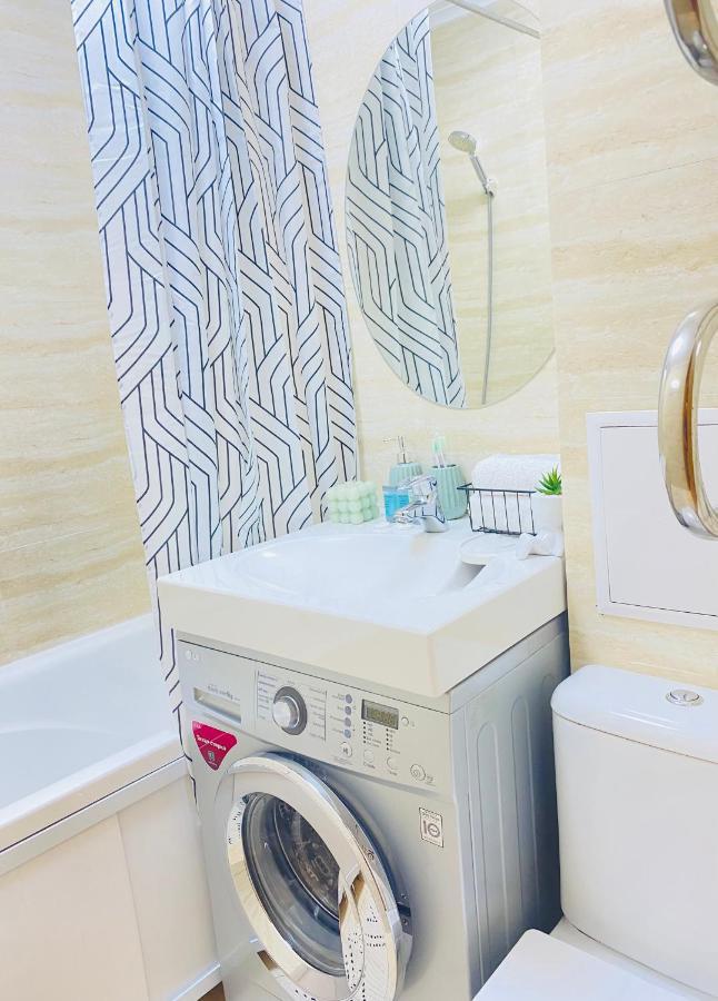Like Home Apartments Timiryazev Street Ałma Ata Zewnętrze zdjęcie